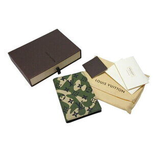 Louis Vuitton Couverture passport Wallet Monograed by Takashi Murakami